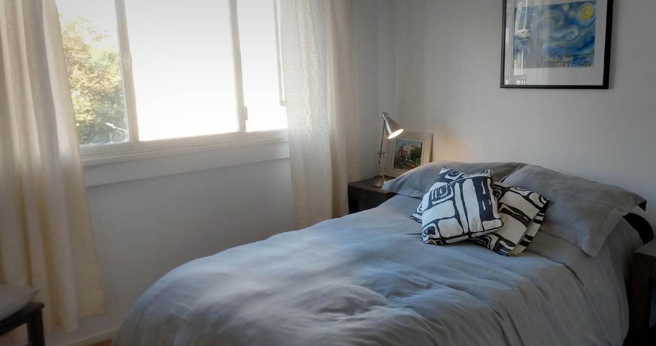 Depto 2 Ambientes Muy Luminoso Con Wifi Y Vista A La Plaza Apartment Buenos Aires Bagian luar foto
